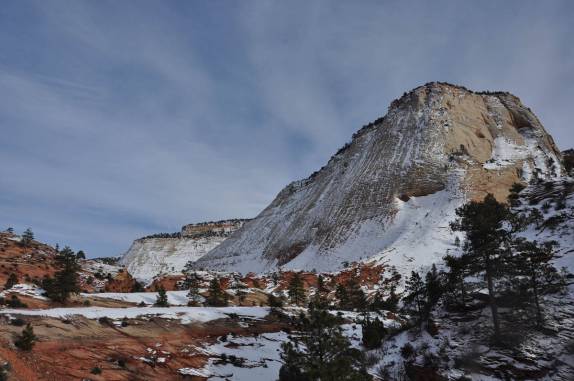 Duna petrificada e coberta pela neve no Zion National Park, em Utah, nos Estados Unidos